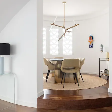 Deco Gem In Center דירה